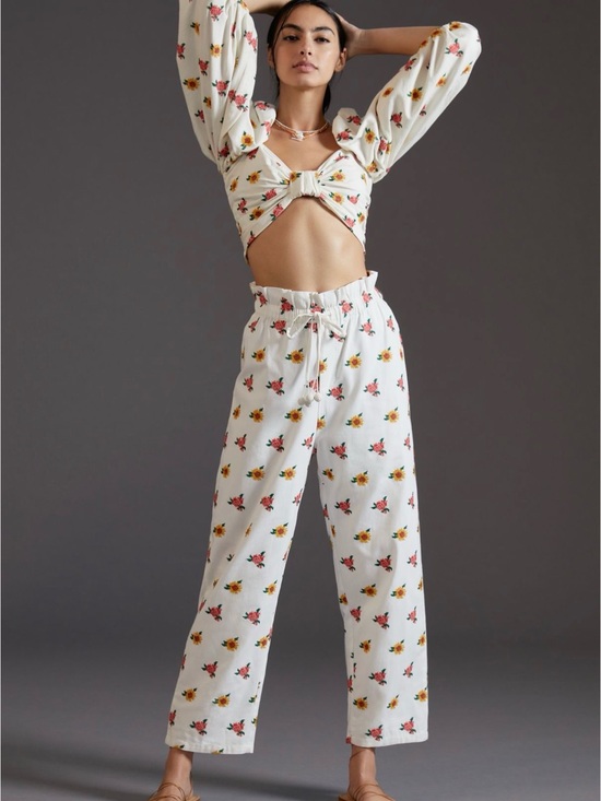 FARM Rio Other - FARM Rio Embroidered Flowers Crop Top & Pants Set